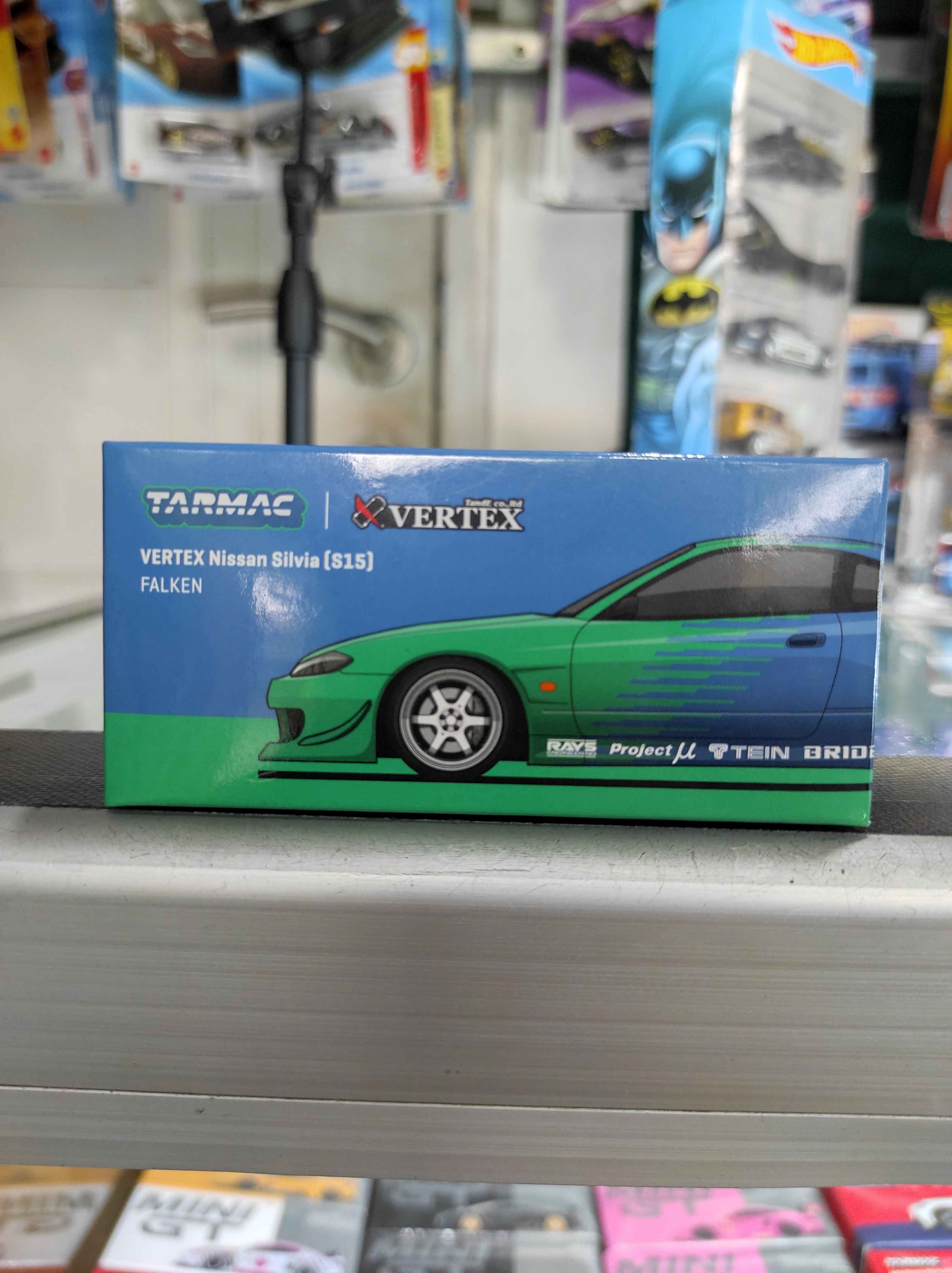 Tarmac Works 1:64 VERTEX Nissan Silvia (S15) FALKEN
